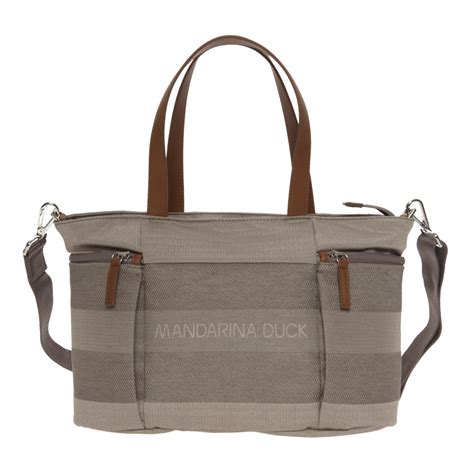 mandarina duck borsa shopper prezzo|Borsa Mandarina Duck (2024) .